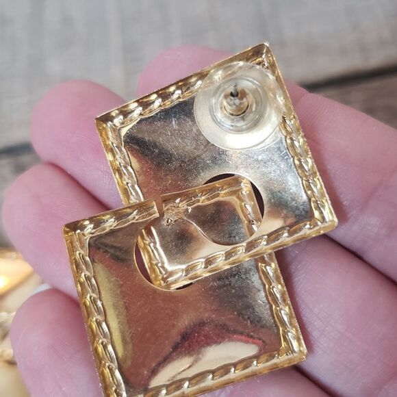 VINTAGE Lightweight Enameled Art Deco Earrings - Picture 4 of 5